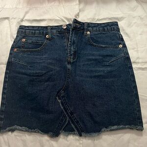 denim skirt